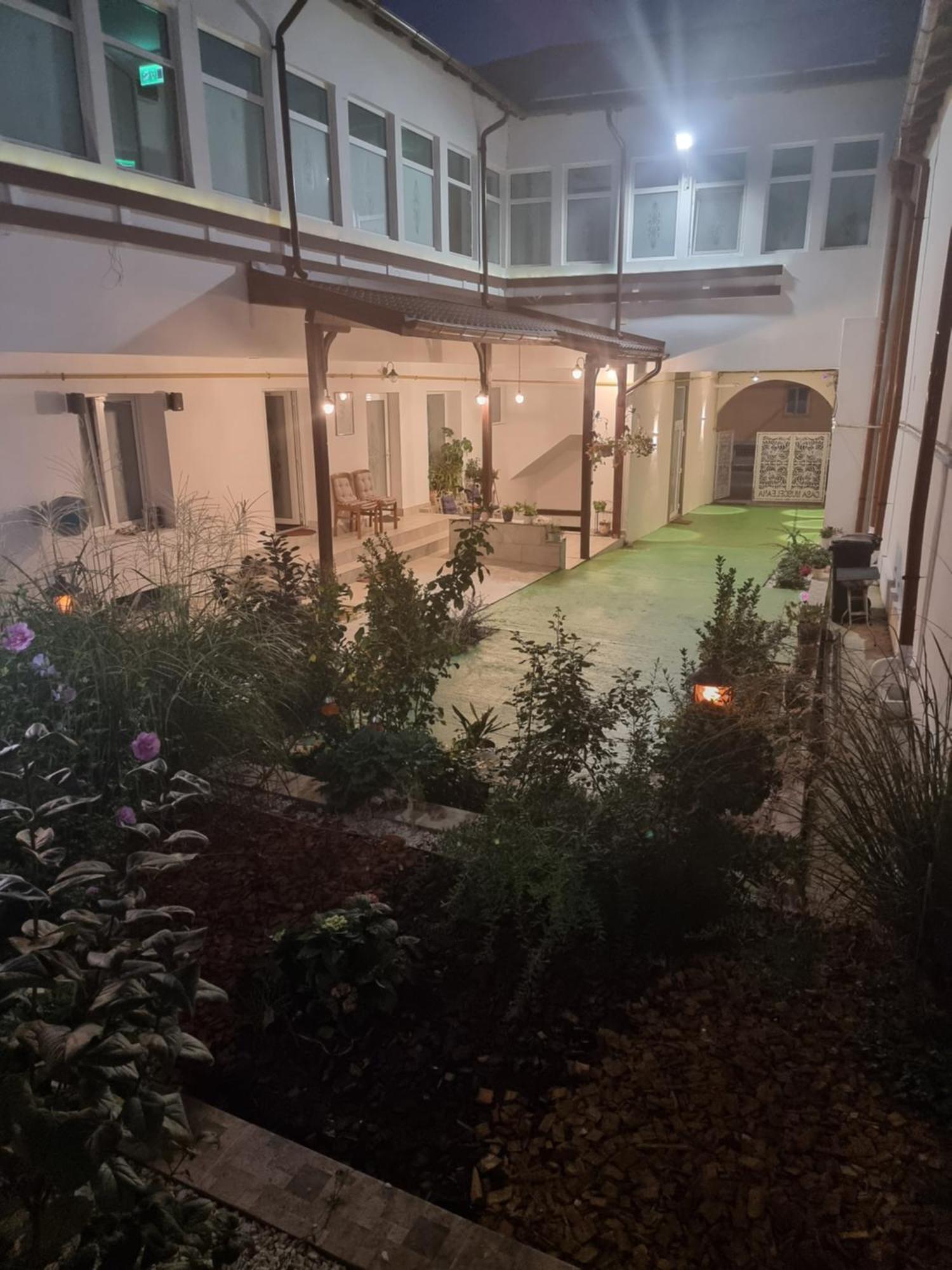 Casa Musceleana Hotel Campulung Exterior photo