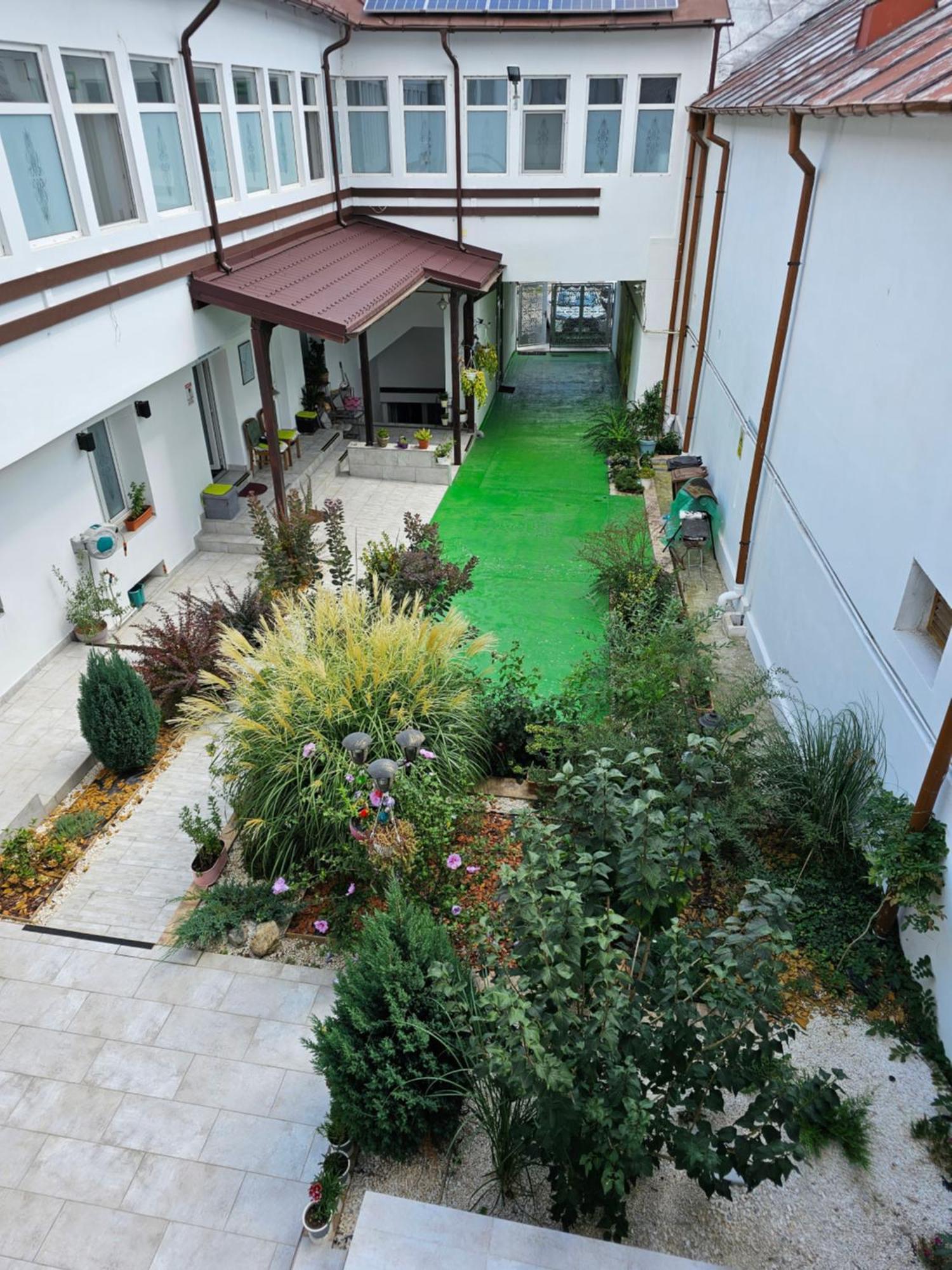 Casa Musceleana Hotel Campulung Exterior photo